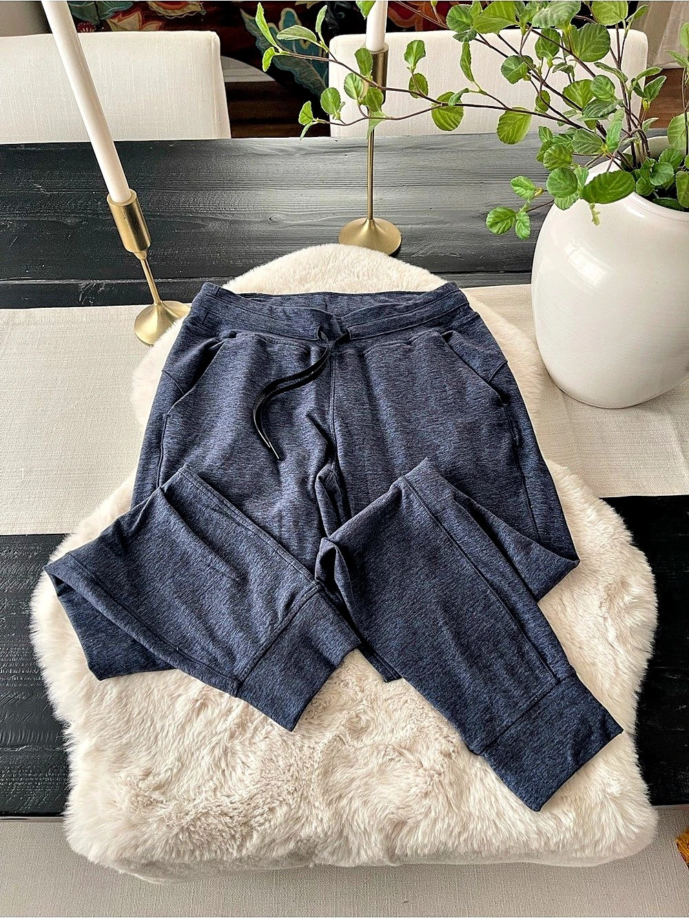 lululemon Jogger Blue pants sz 6